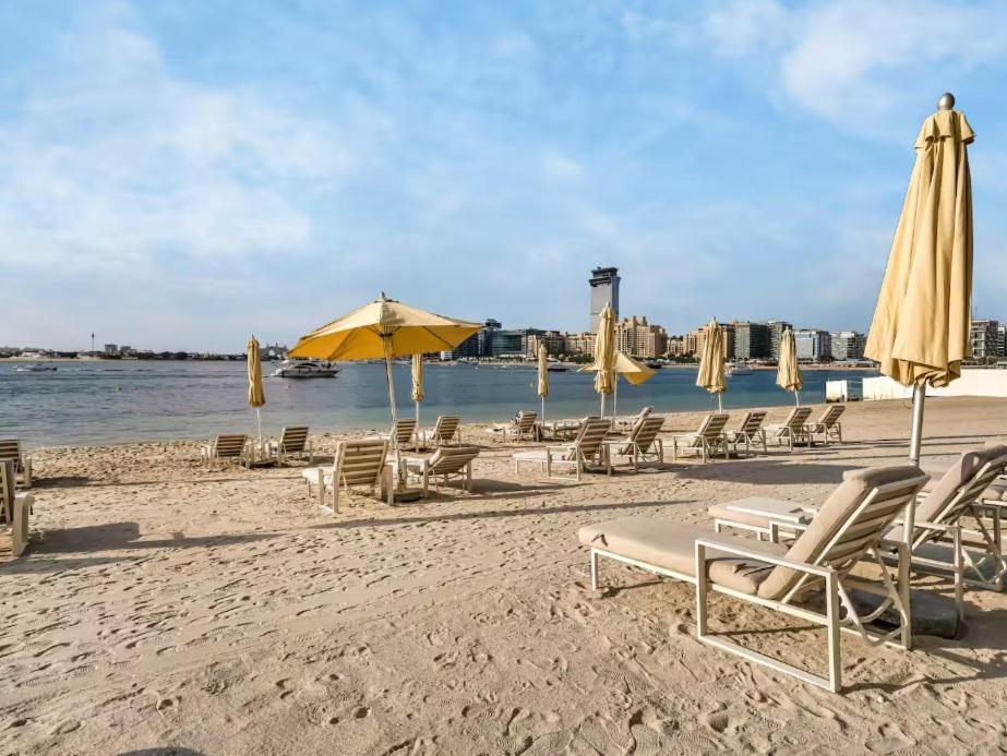 Homes & Beyond I Modern 2 Bedroom With Access Dubai
