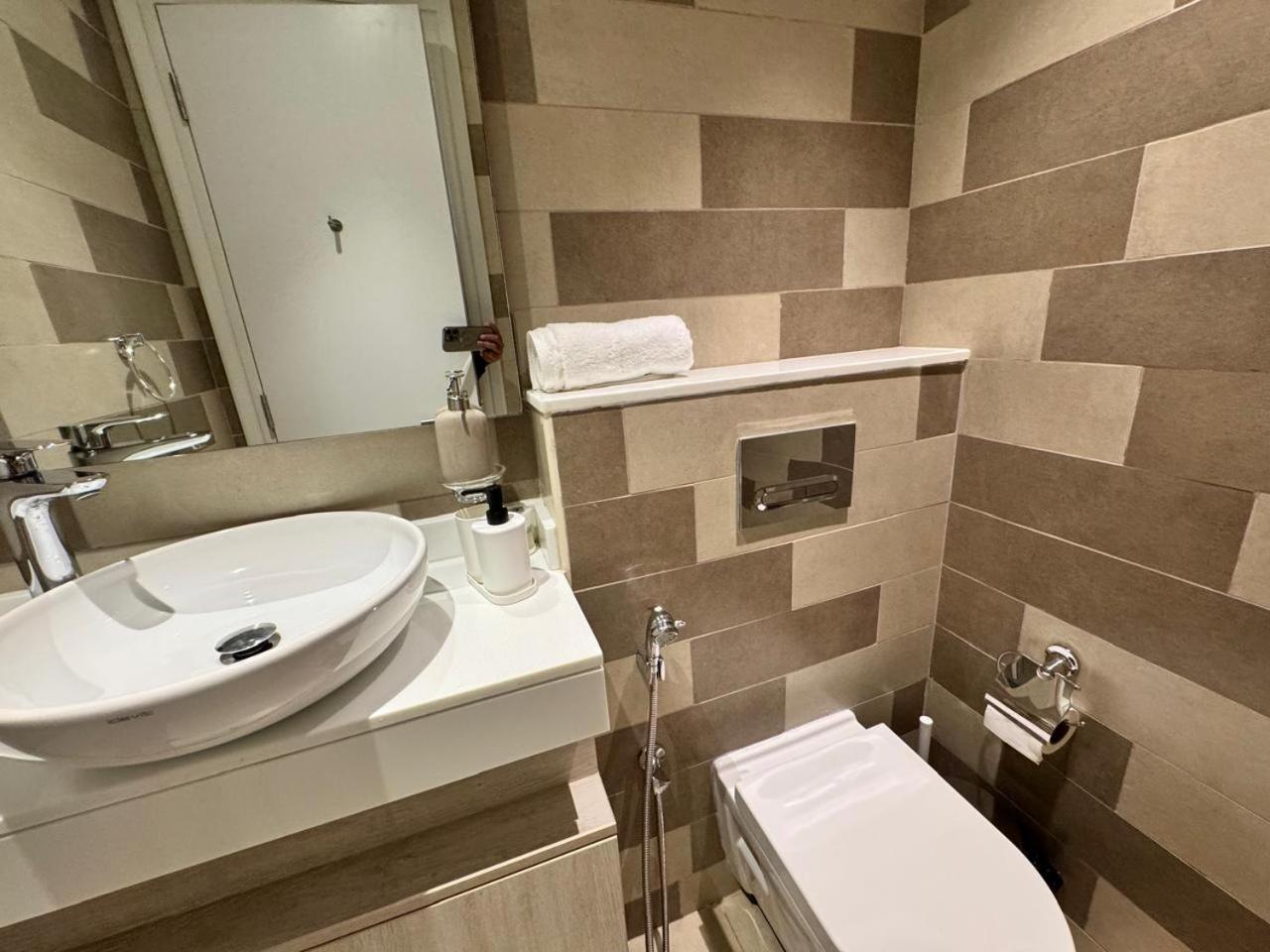 Palm Jumeirah - Free Infiniti Pool And Private Apartment