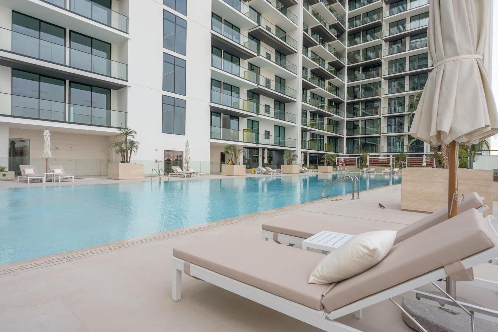 Apartment Well-furnished And Luxurious In Jvc *