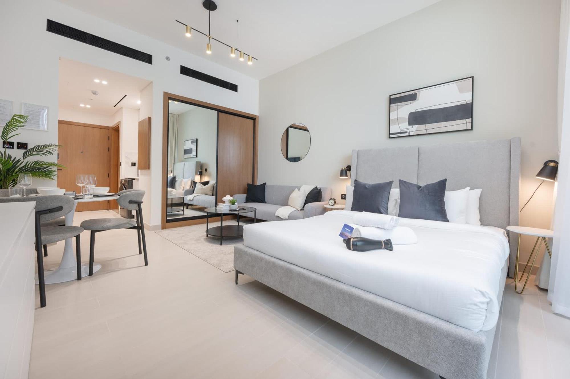Well-furnished And Luxurious In Jvc Apartment Dubai