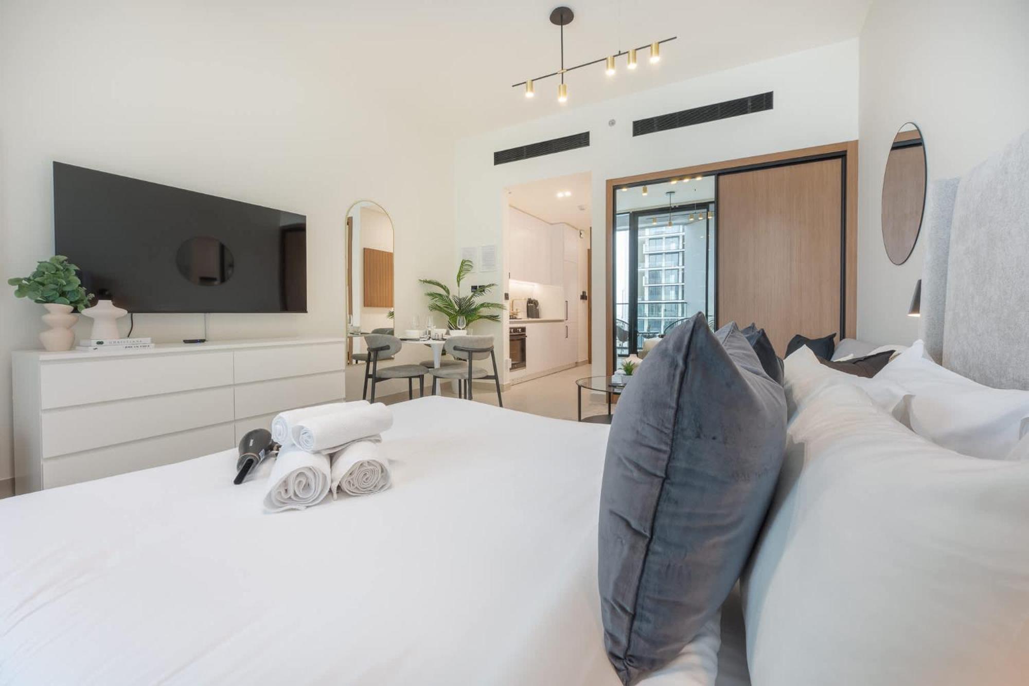 Well-furnished And Luxurious In Jvc Dubai