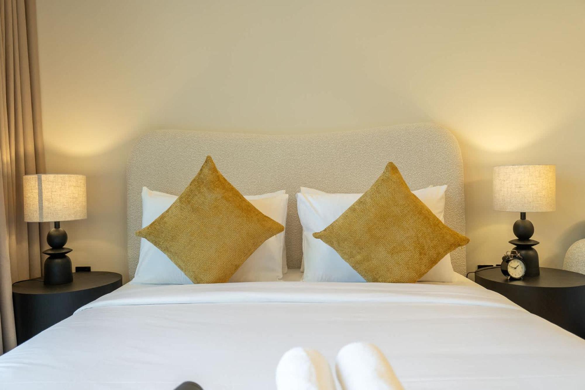 Classic Flat In Jvc That Sleeps 2 *
