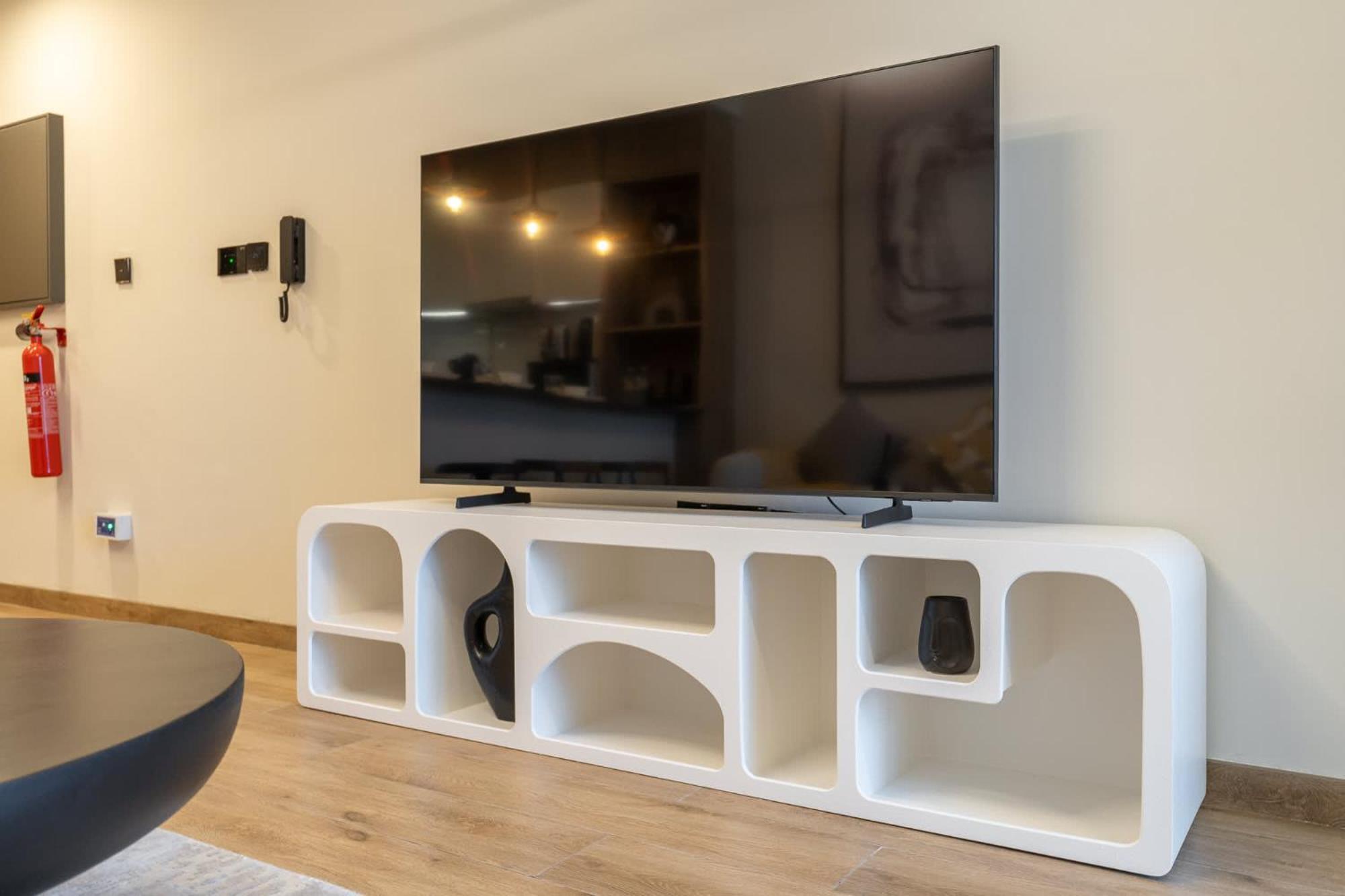 Apartment Classic Flat In Jvc That Sleeps 2