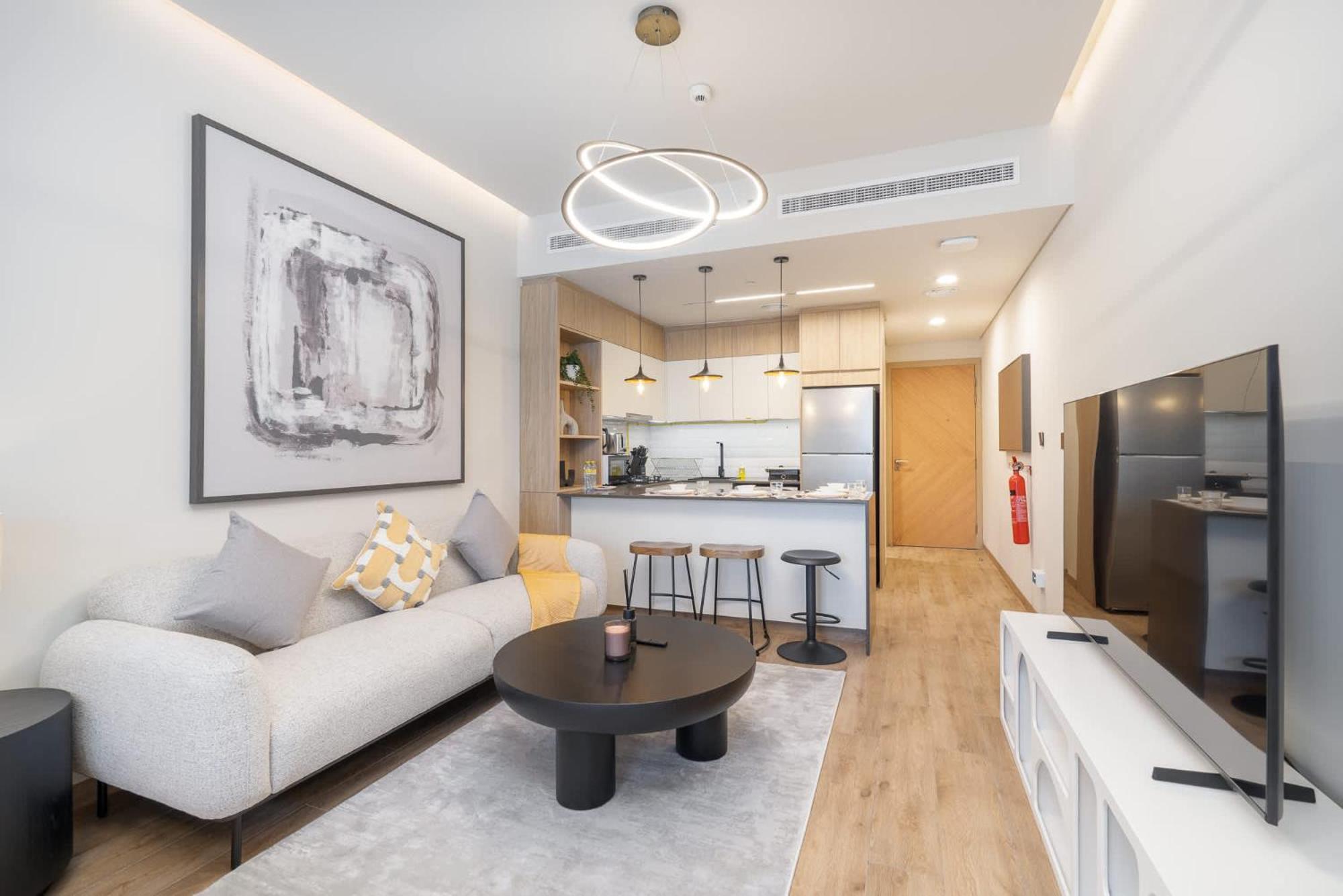 Apartment Classic Flat In Jvc That Sleeps 2