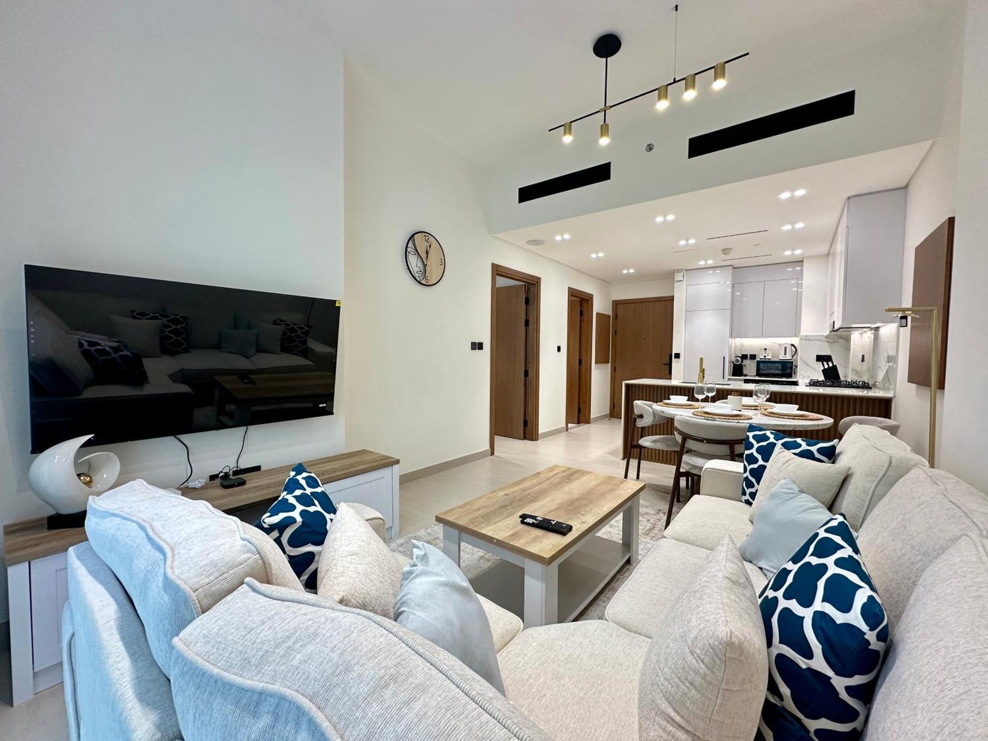 Stylish 1br In Binghatti Amber
