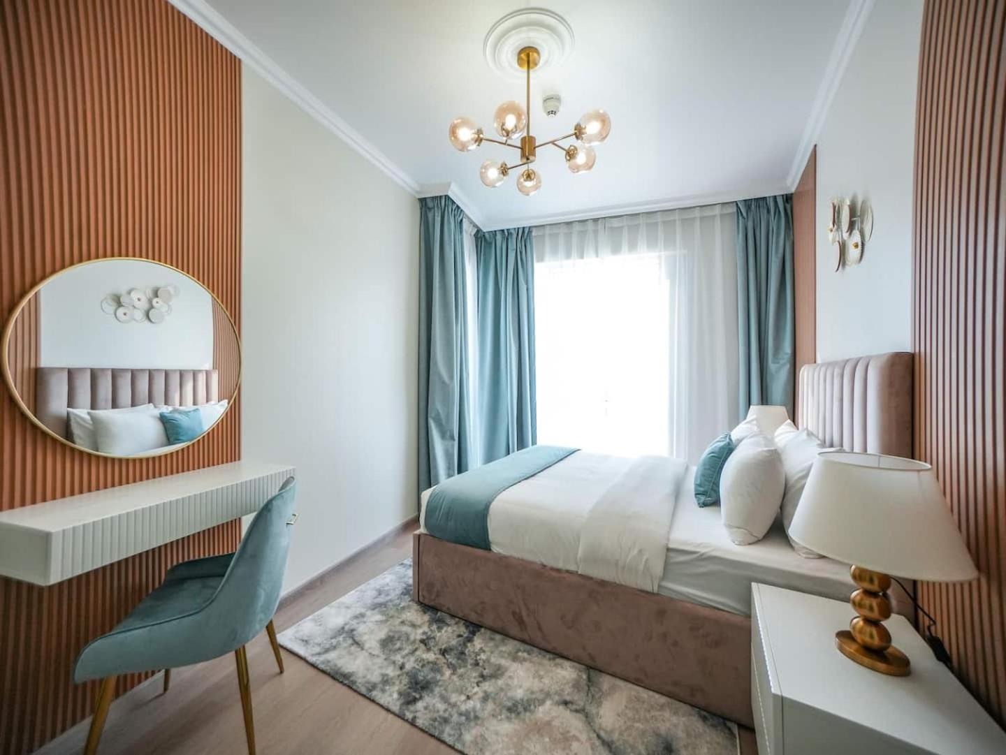 Daire Deluxe 3 Bedroom With Marina & Sea View *