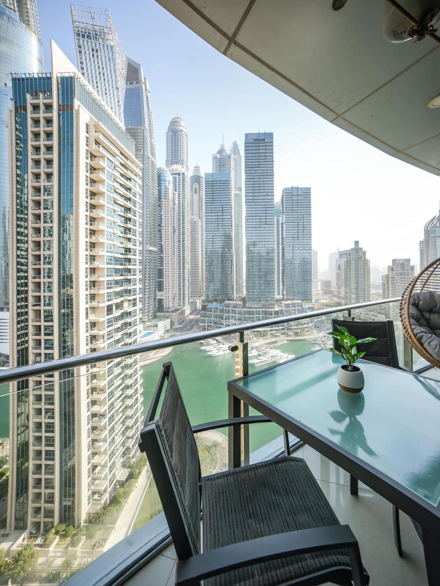 Deluxe 3 Bedroom With Marina & Sea View Daire