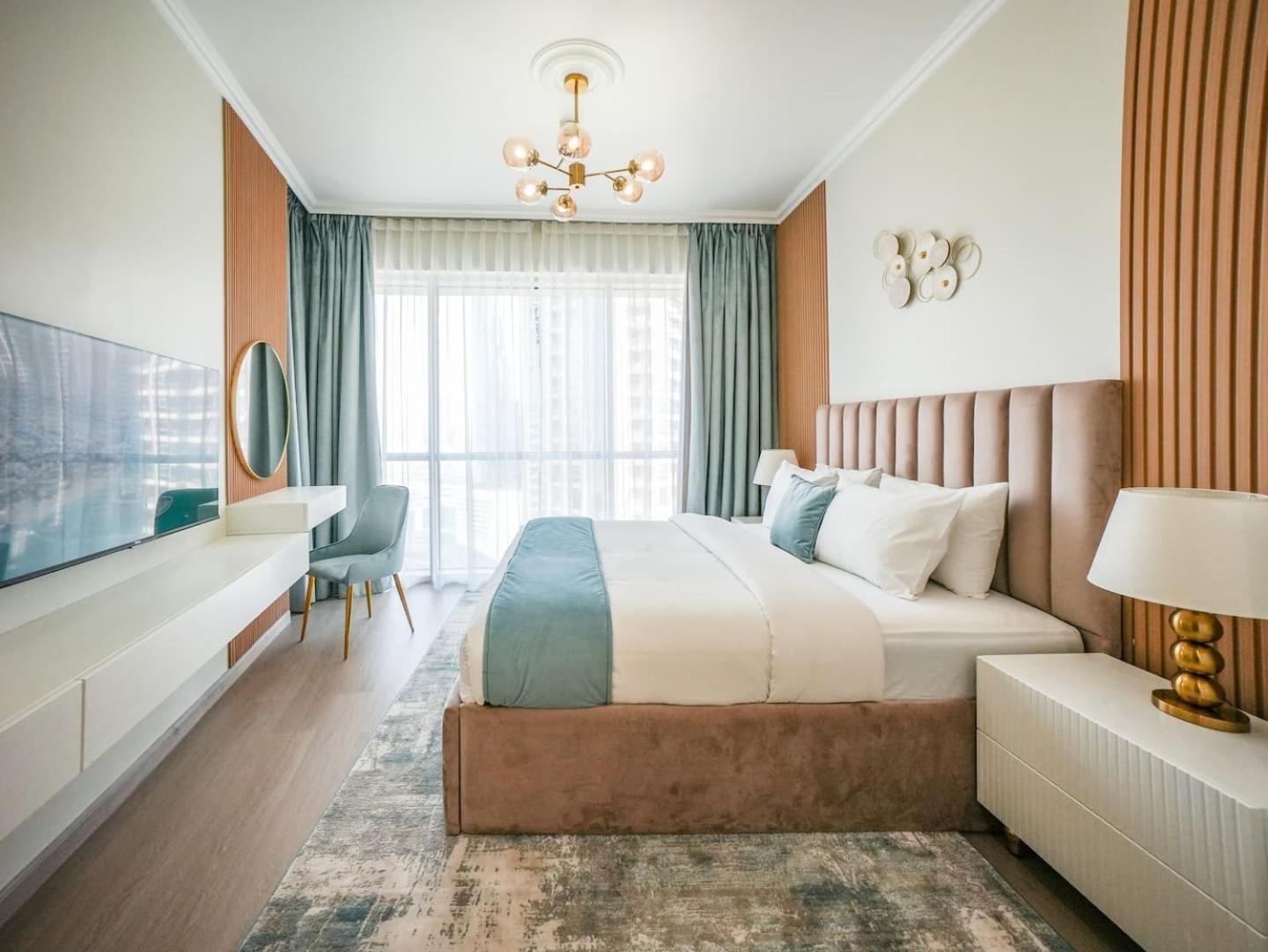 Deluxe 3 Bedroom With Marina & Sea View Dubai