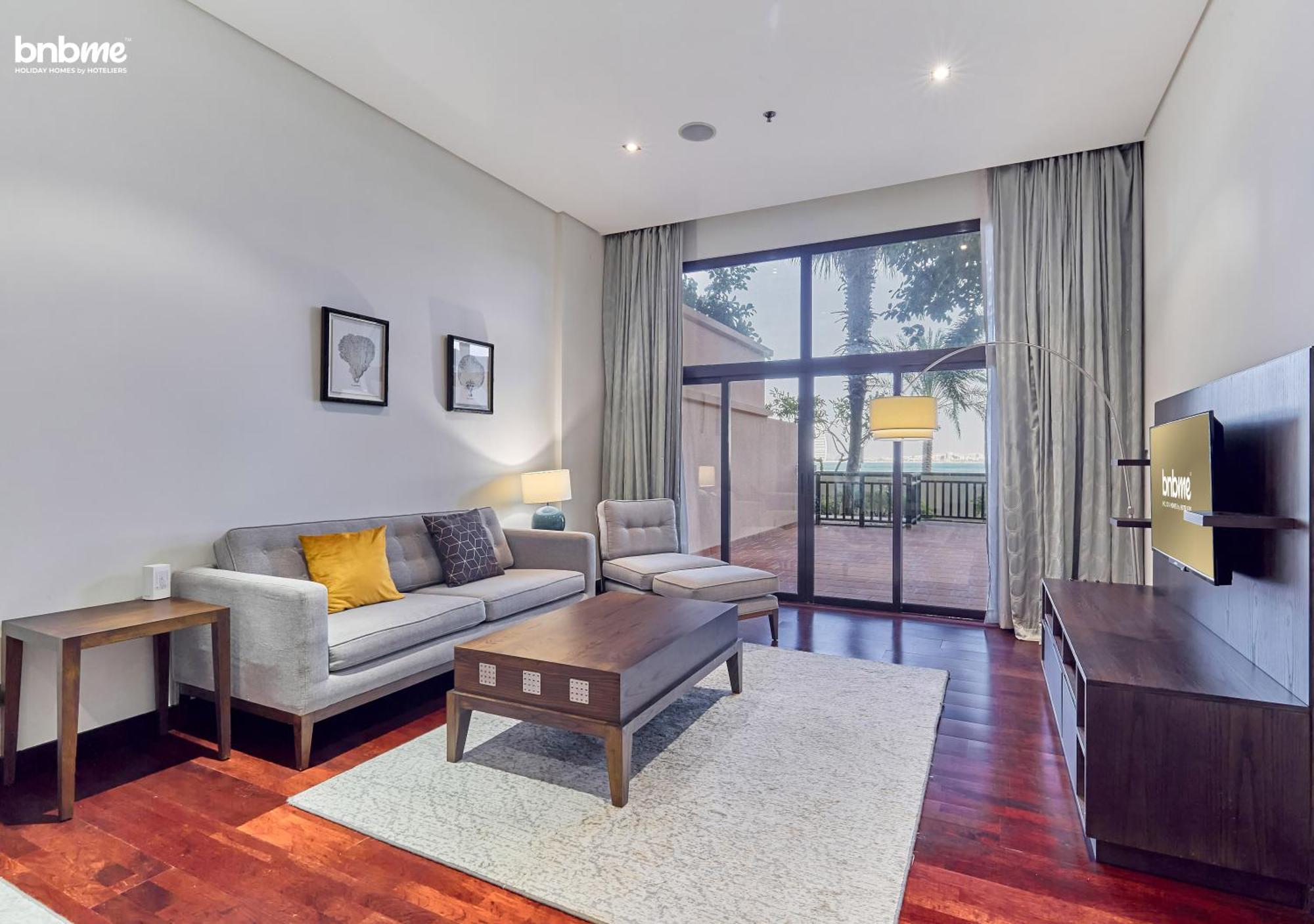 Apartment Bnbmehomes Style Living With Access Dubai