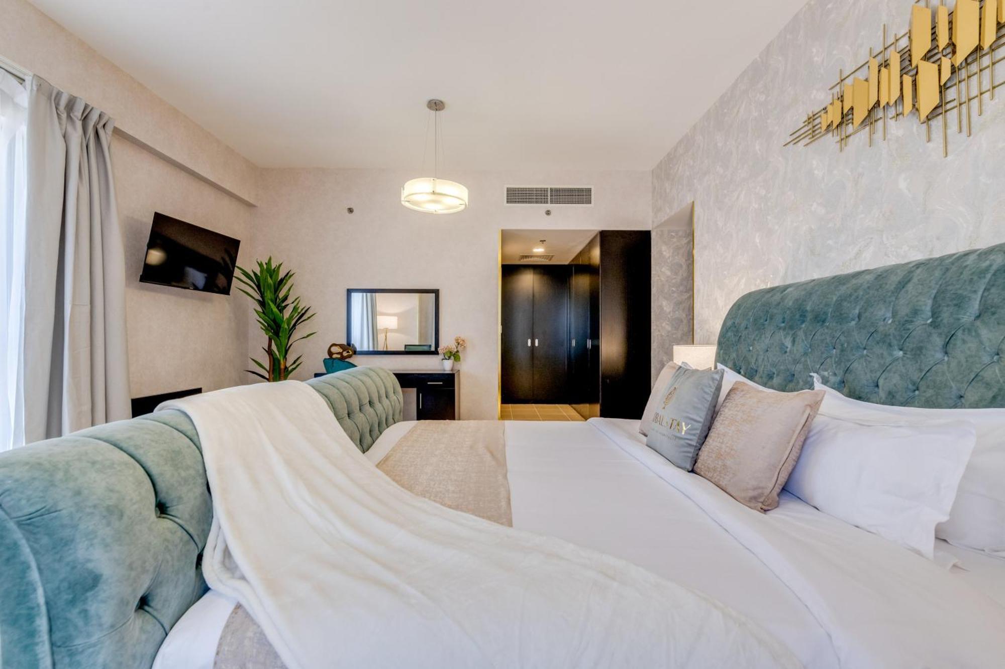 Globalstay. Modern Steps To Jbr Apartment Dubai