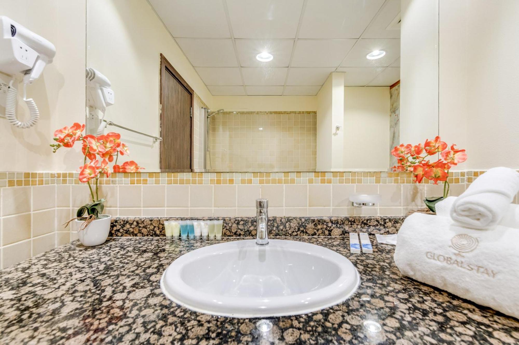 Apartment Globalstay. Modern Steps To Jbr Dubai