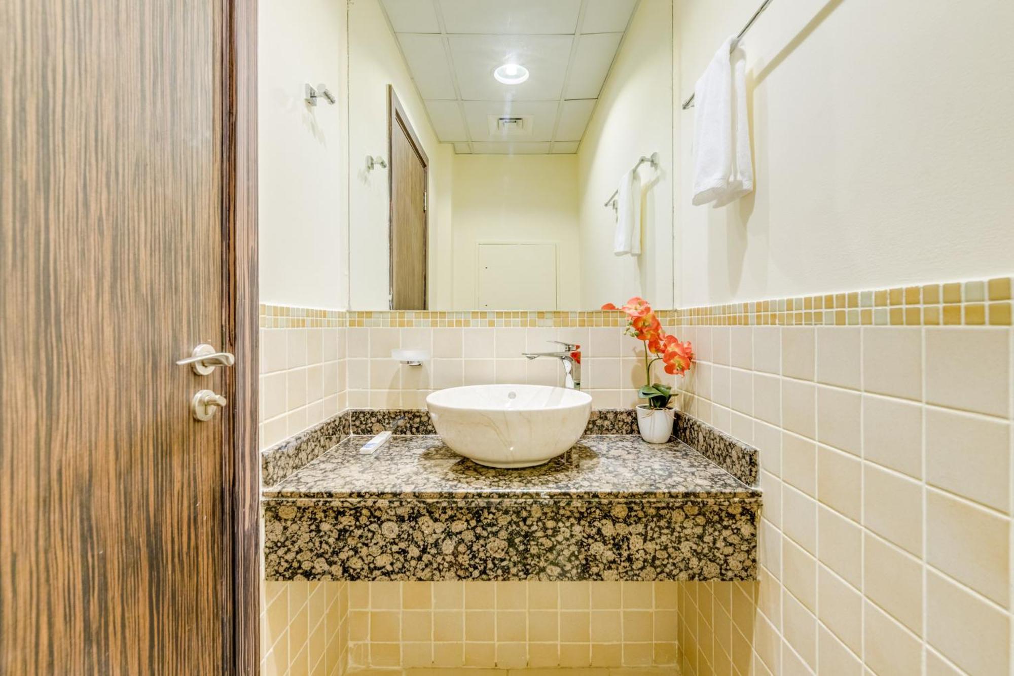 Globalstay. Modern Steps To Jbr Dubai