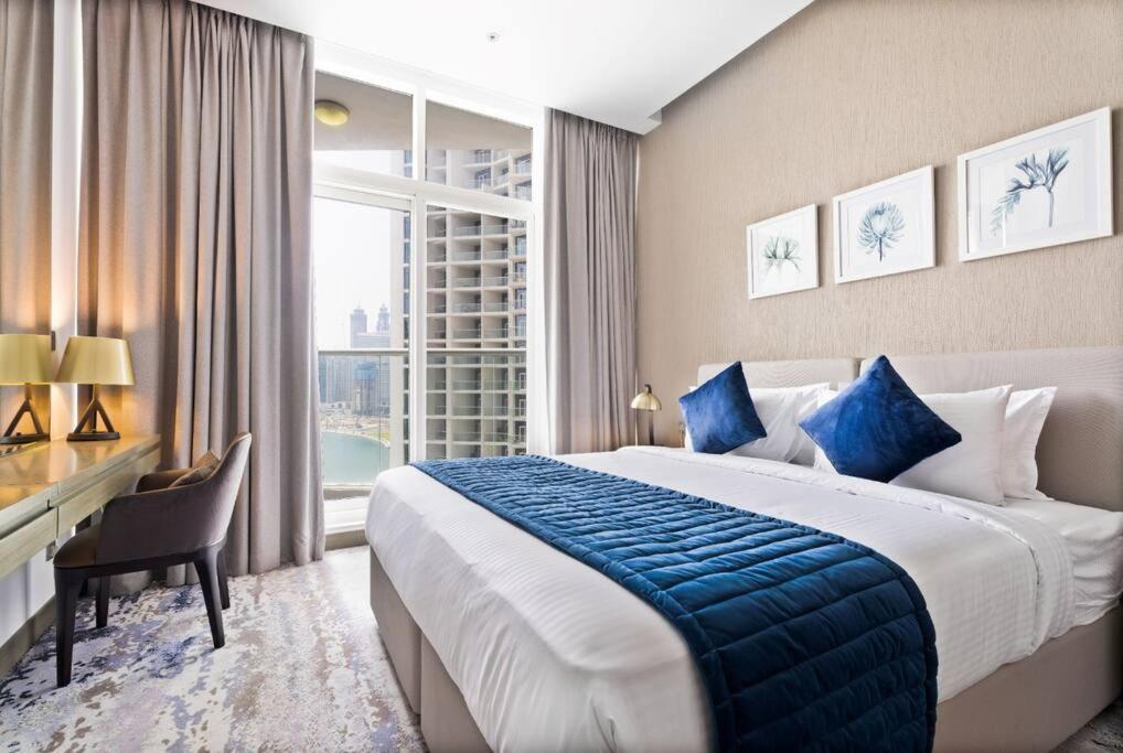 Phineek Homes Luxury With Canal View Damac Maison Prive Business Bay Dubai