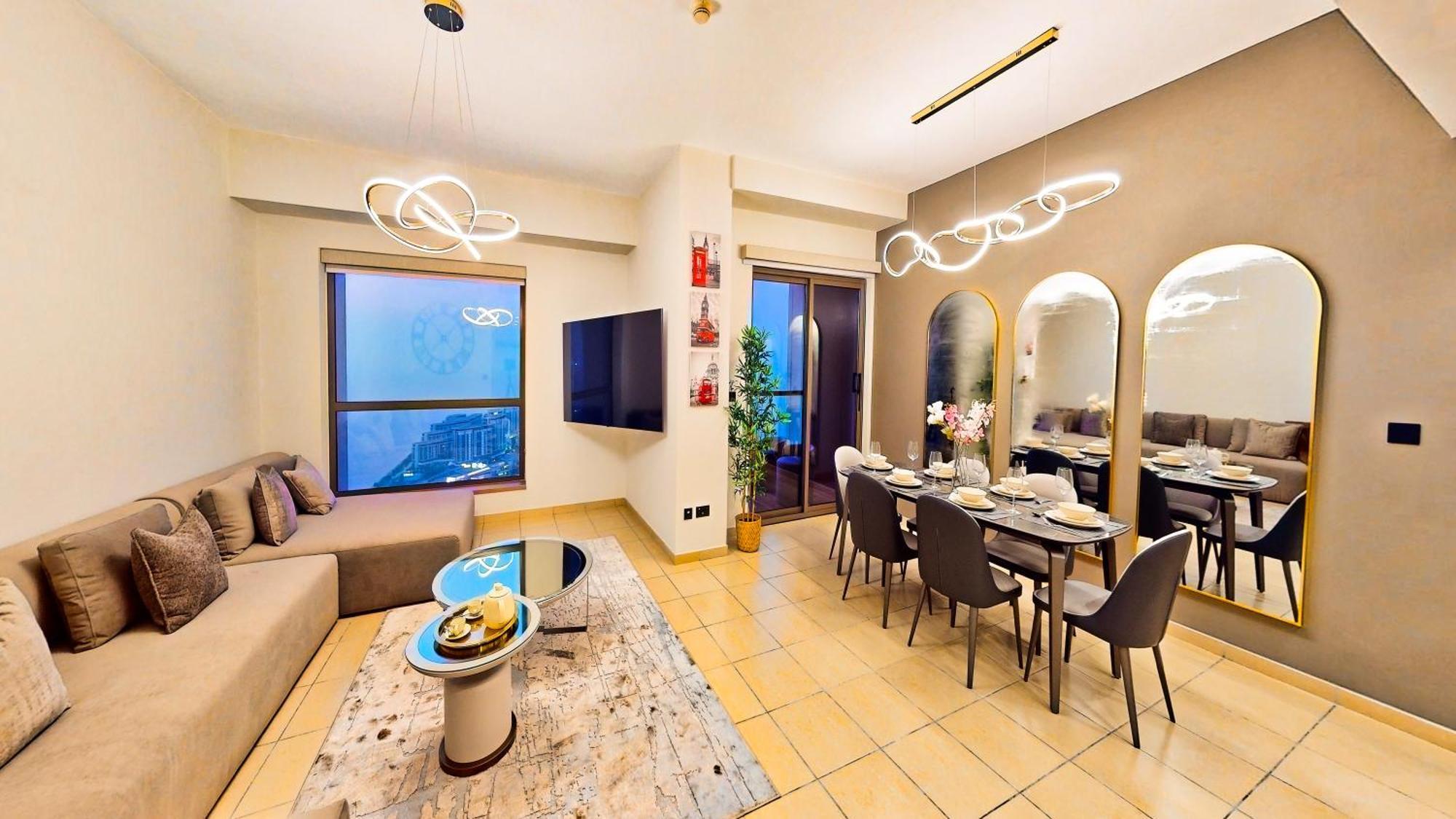 Amazing Views Eye & Palm Apartment