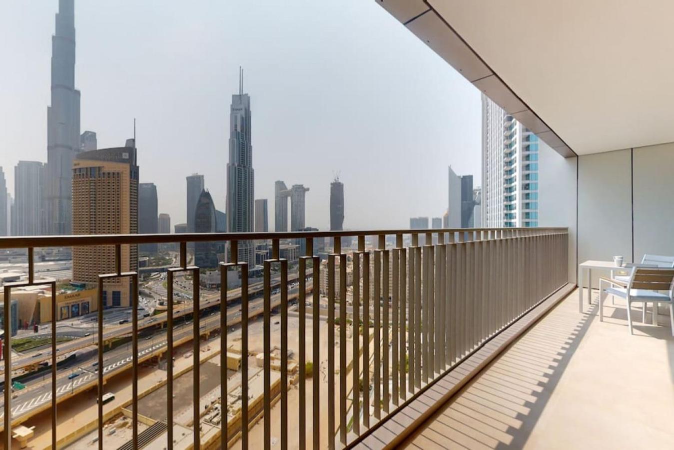 Daire Downtown Views 2 - Gorgeous Three Bedroom Dubai