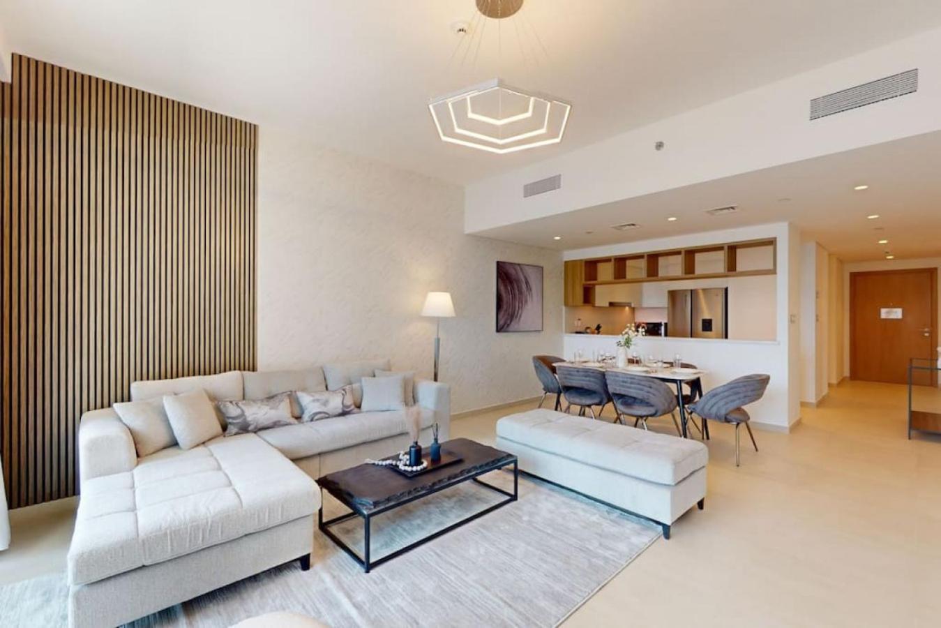 Downtown Views 2 - Gorgeous Three Bedroom Daire
