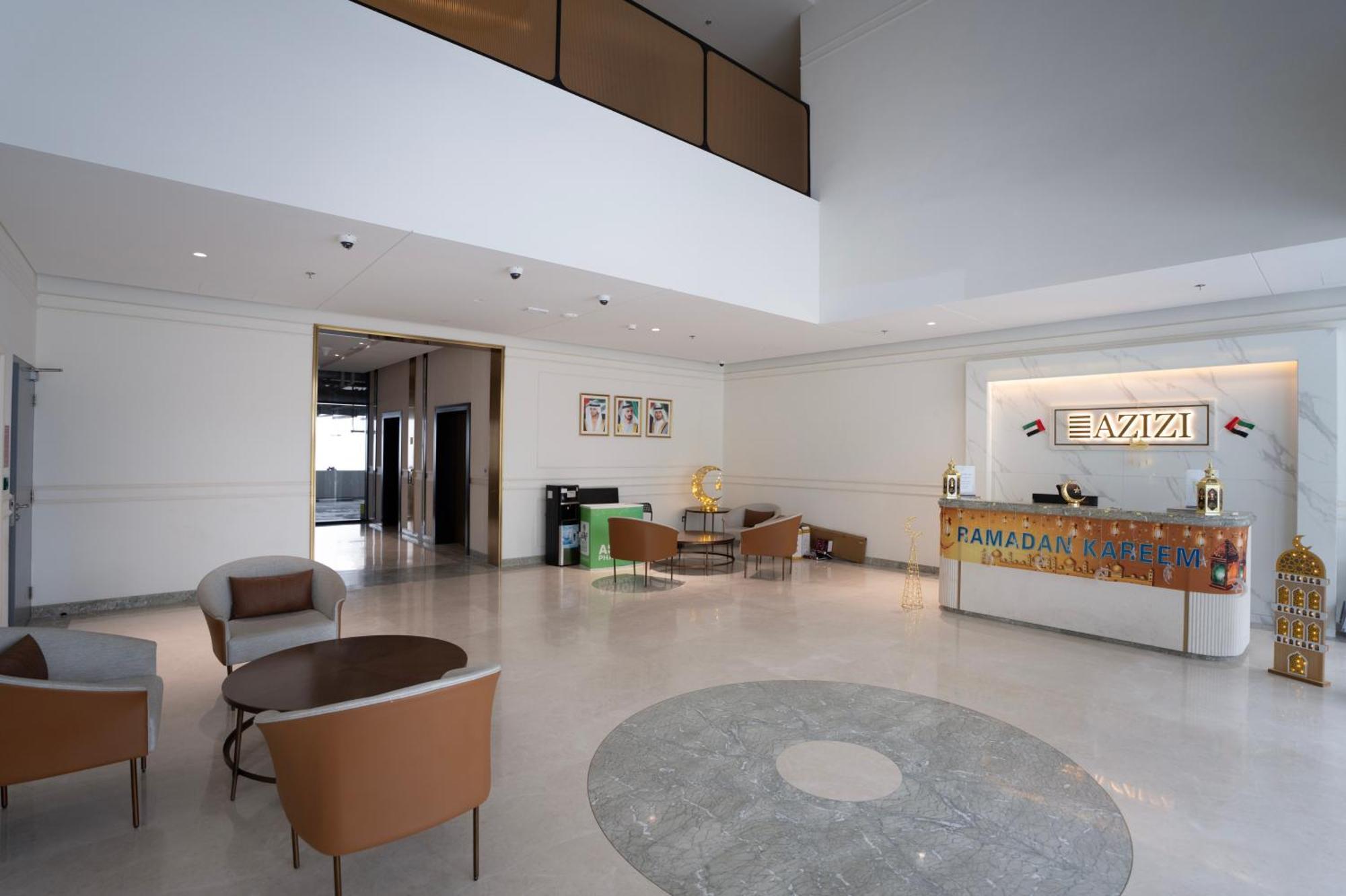 Apartment Modern In Azizi Riviera 45 *