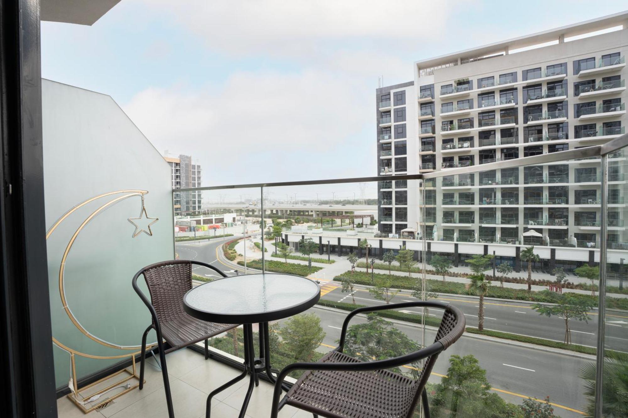 Apartment Modern In Azizi Riviera 45