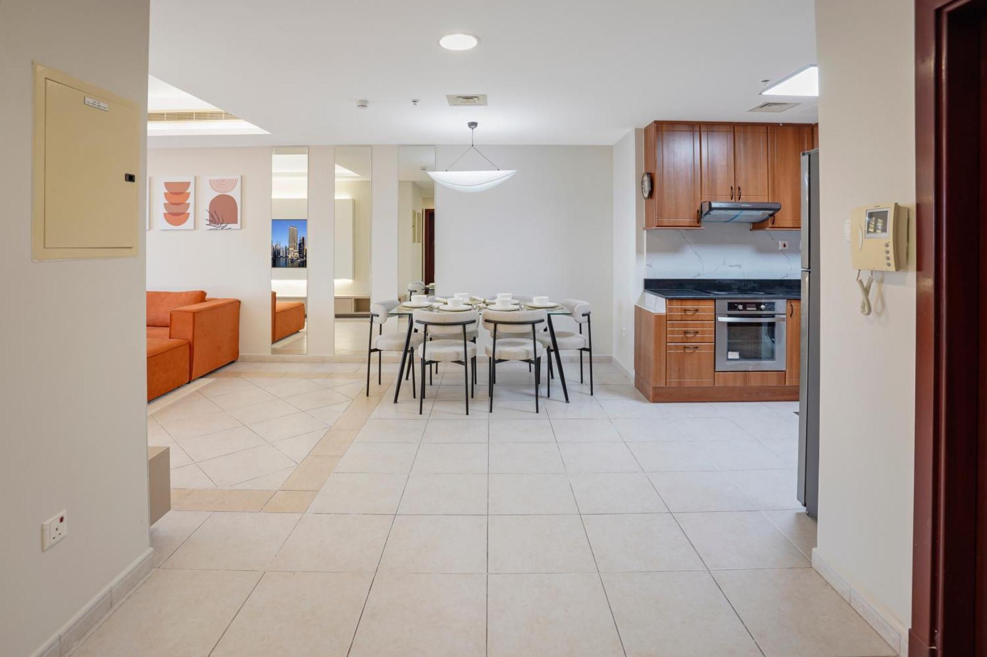 Apartment 28