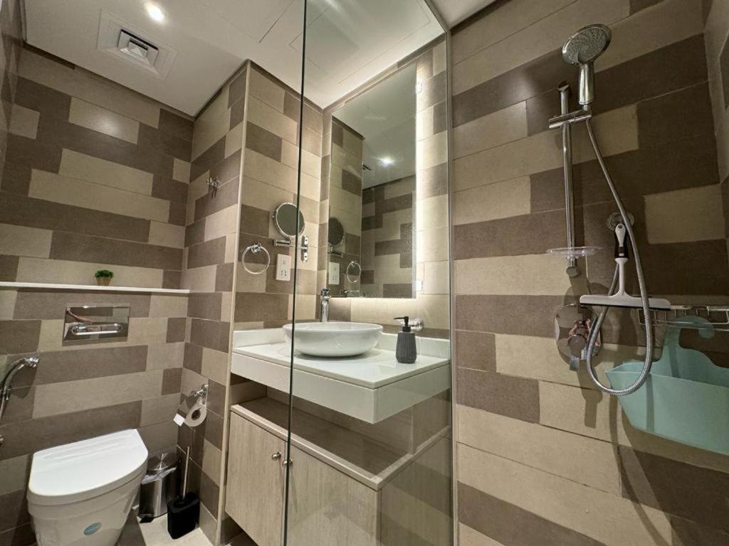 The Seven Palm With Free Rooftop Pool & Apartment