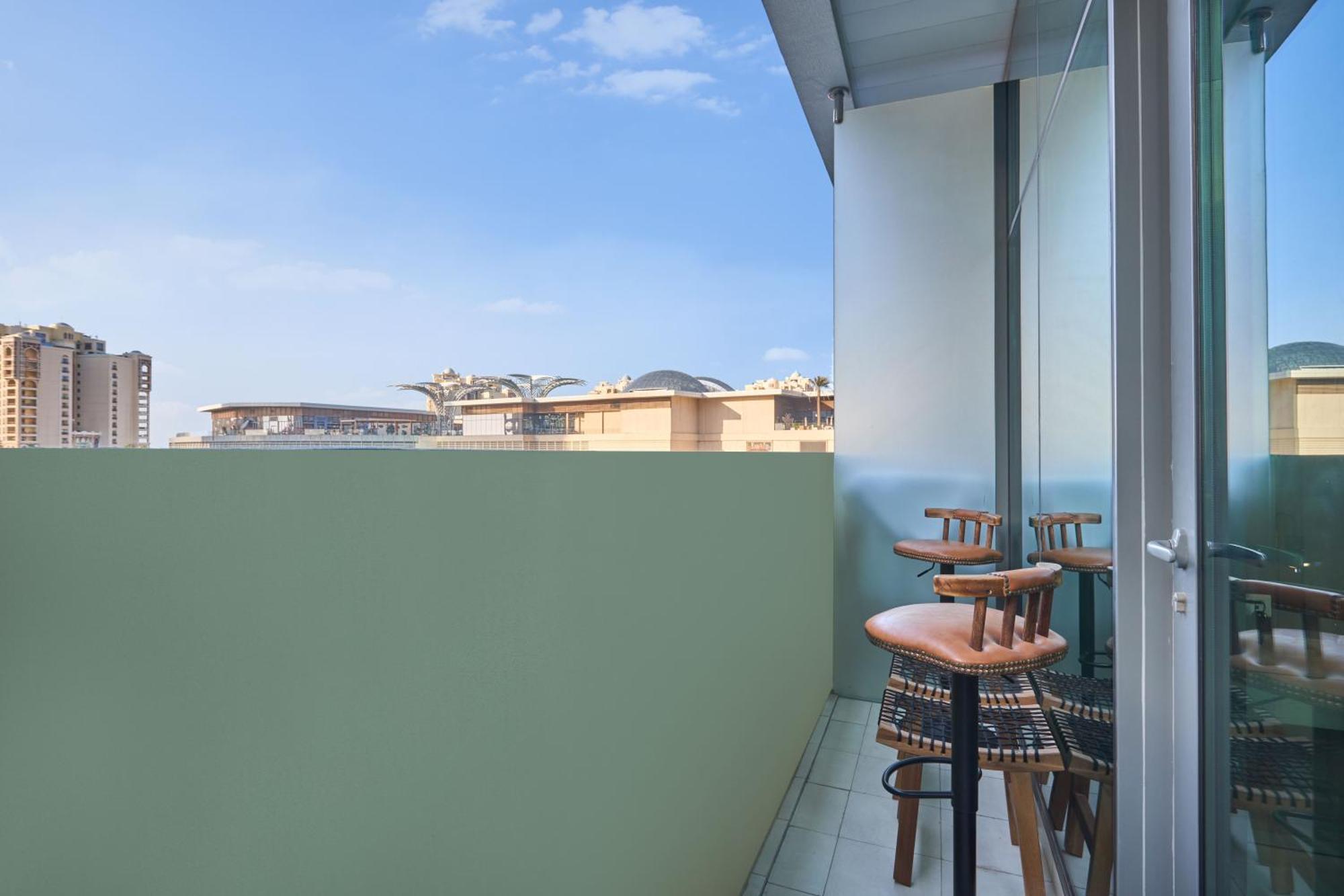 The Seven Palm With Free Rooftop Pool & Apartment *