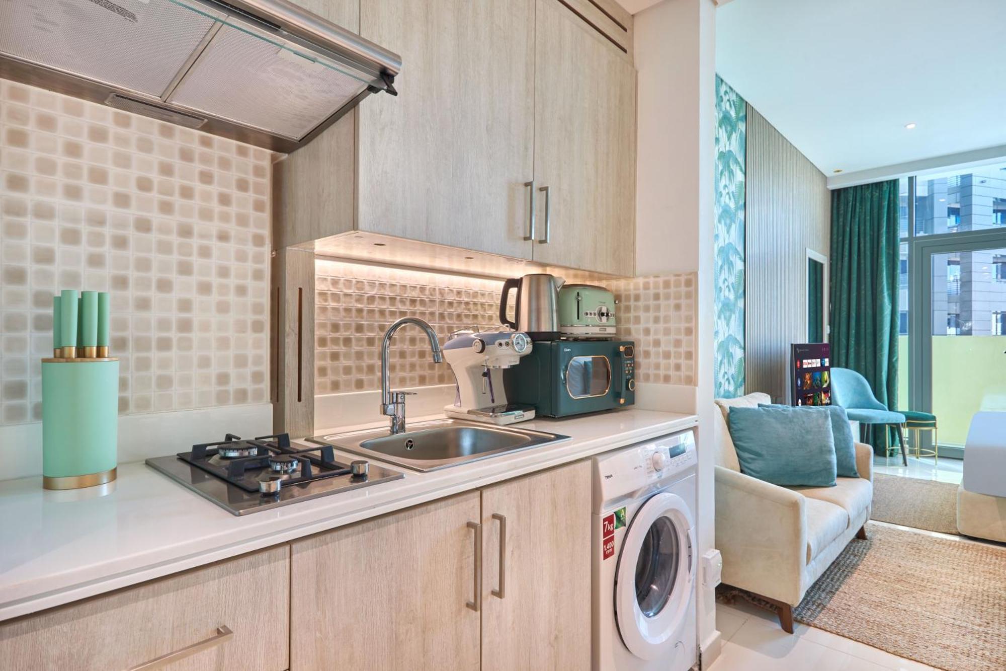 The Seven Palm With Free Rooftop Pool & Apartment *
