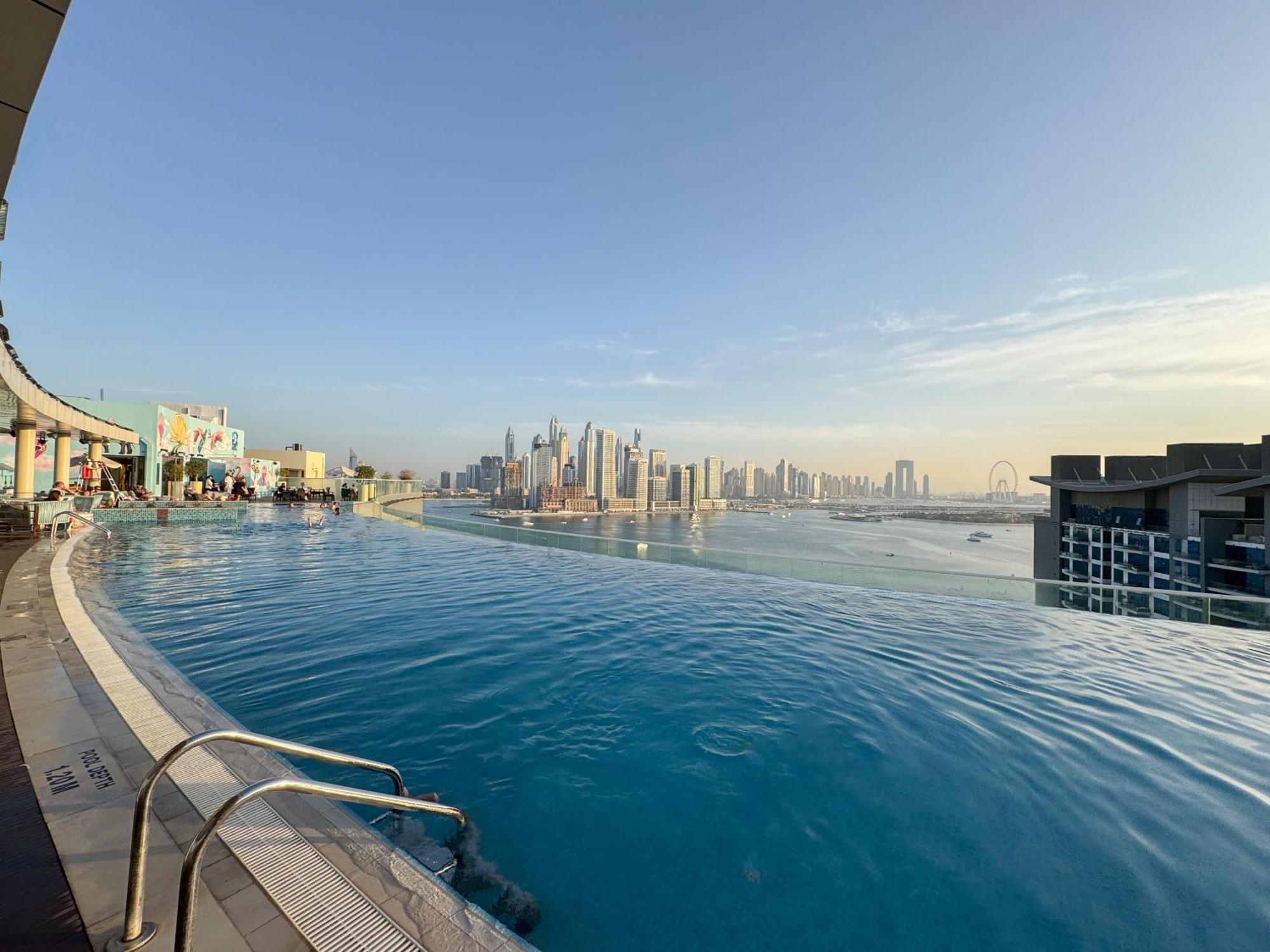 Apartment The Seven Palm With Free Rooftop Pool & *