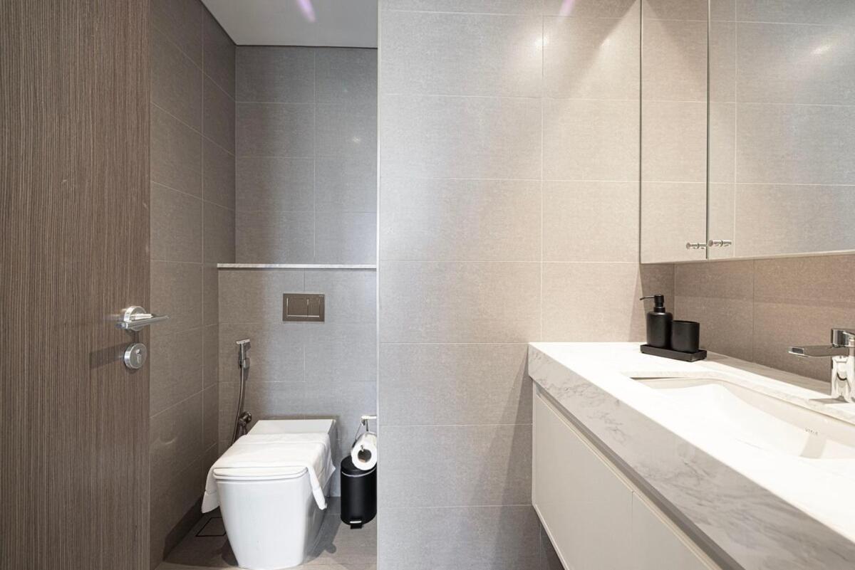Apartment Walk To Mall- Enjoy Burj Khalifa Show Dubai