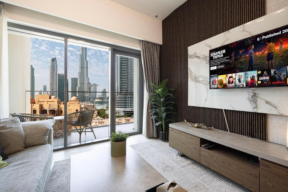 Apartment Walk To Mall- Enjoy Burj Khalifa Show