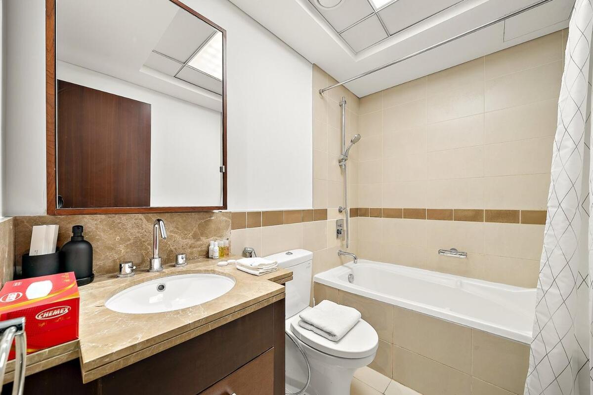 Apartment First Class 1br Burj Khalifa & Fountain View