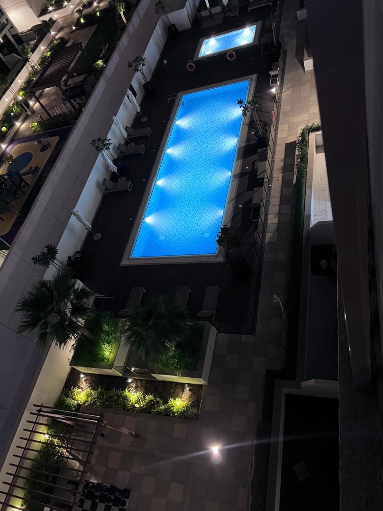 Apartment Azizi Riviera