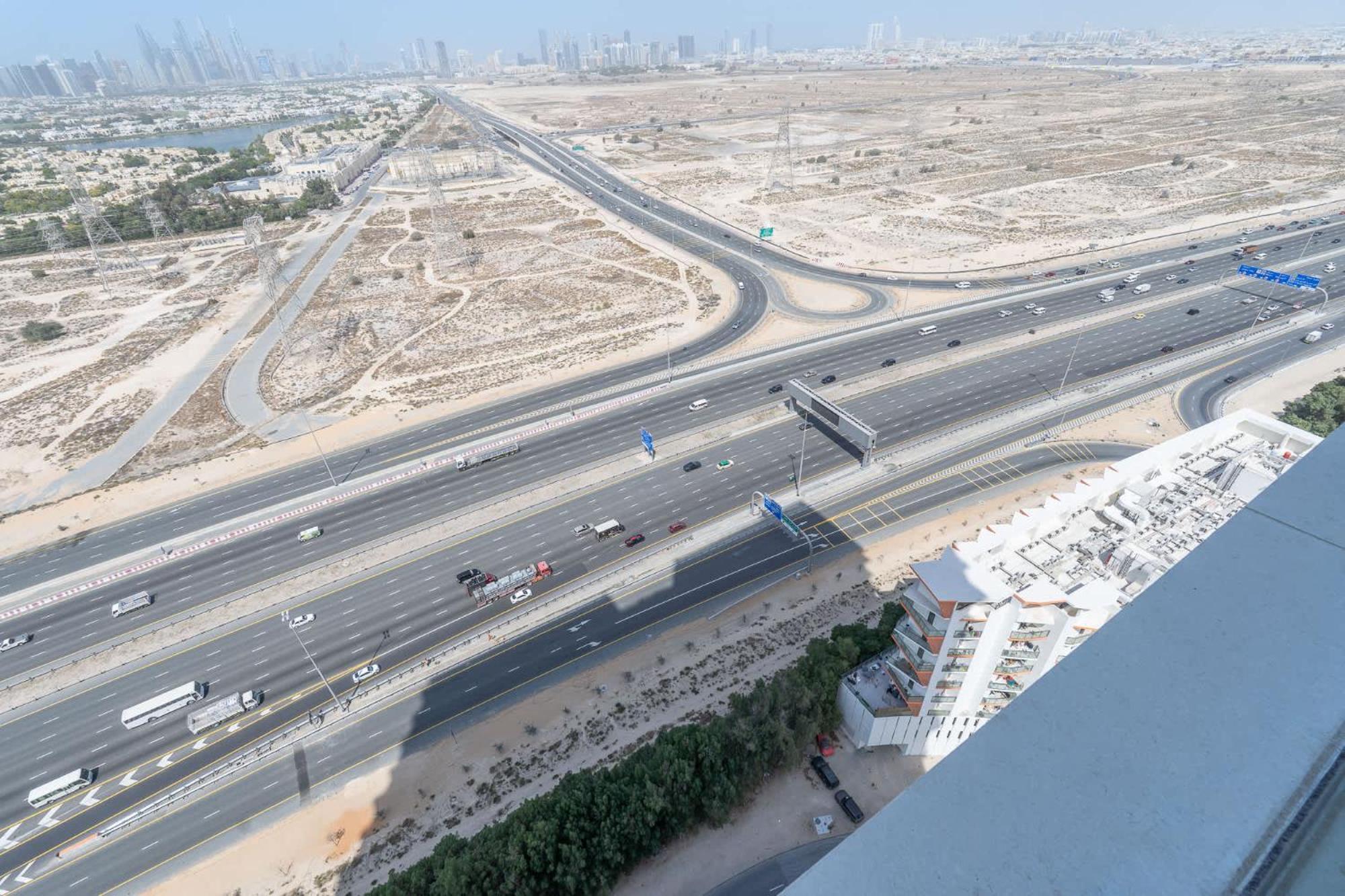 Skyline Views In 1 Bedroom At Binghatti Onyx Apartment *