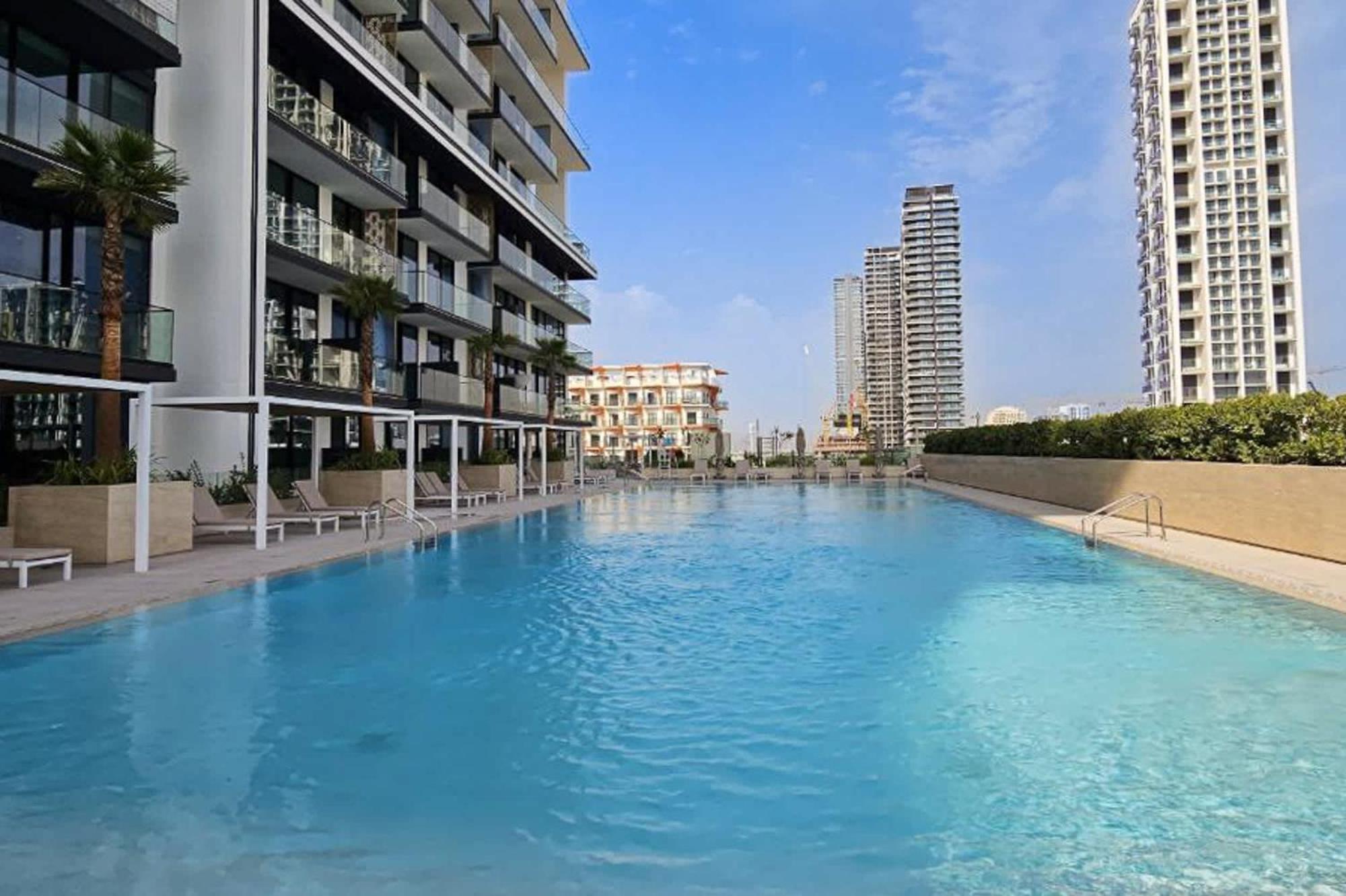 Apartment Skyline Views In 1 Bedroom At Binghatti Onyx Dubai