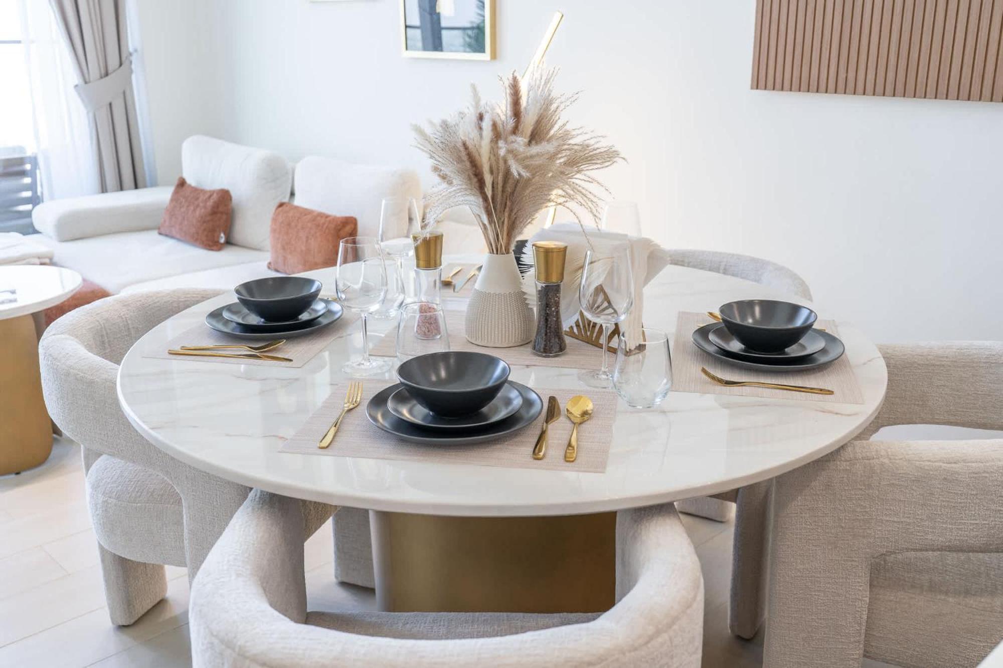 Skyline Views In 1 Bedroom At Binghatti Onyx * Dubai