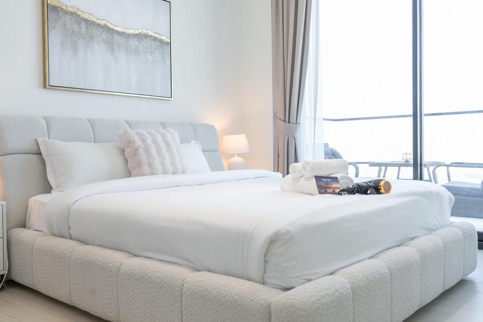 Apartment Skyline Views In 1 Bedroom At Binghatti Onyx
