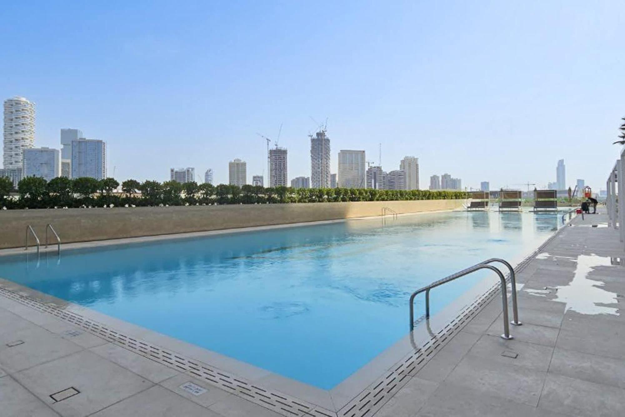 Apartment Skyline Views In 1 Bedroom At Binghatti Onyx Dubai