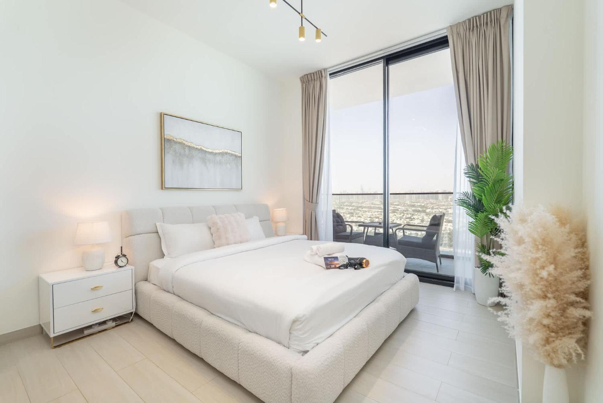 Skyline Views In 1 Bedroom At Binghatti Onyx *
