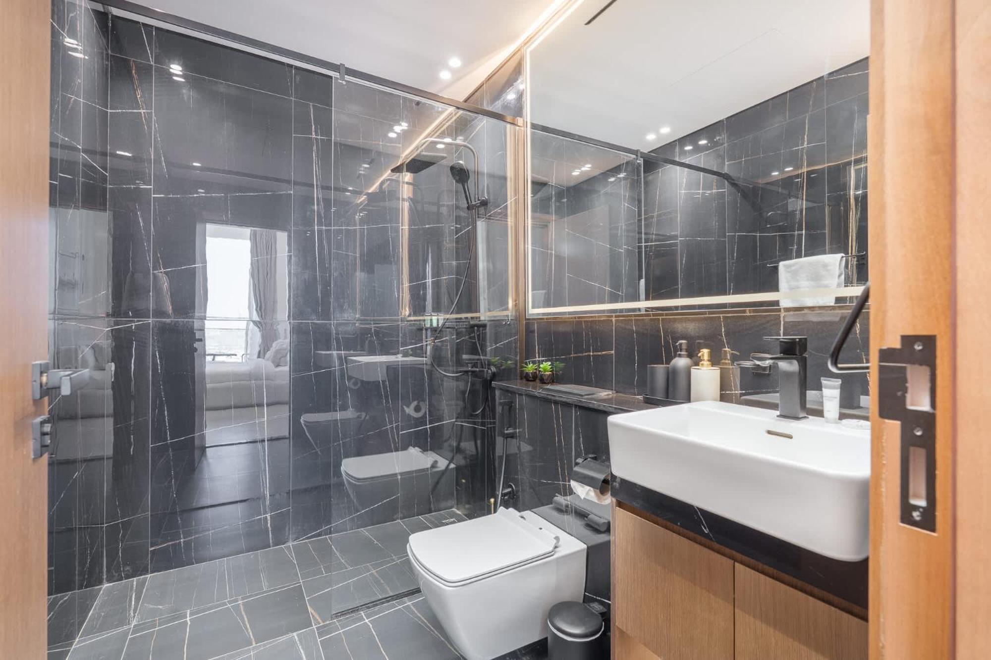 Skyline Views In 1 Bedroom At Binghatti Onyx Apartment Dubai