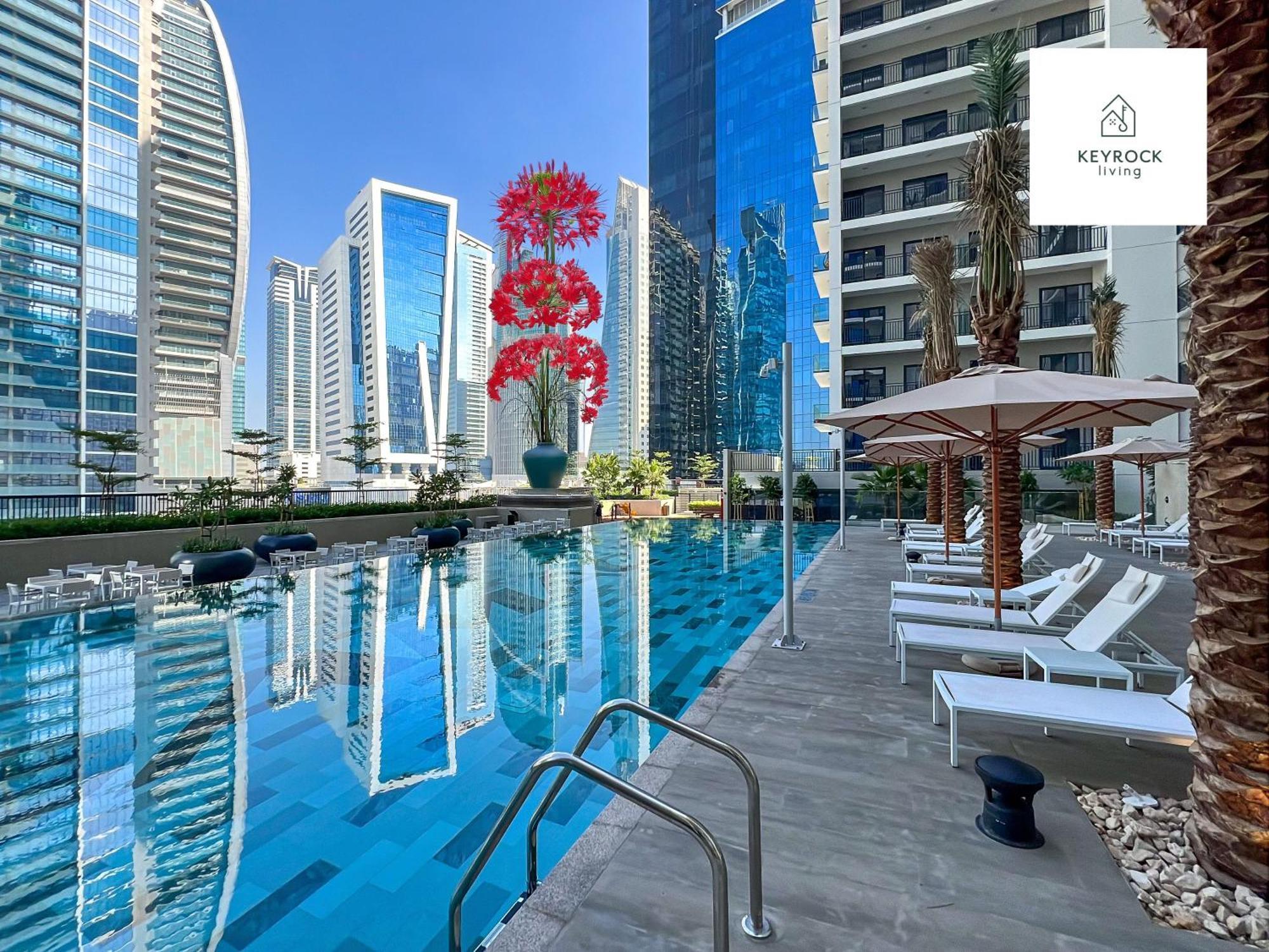 Luxurious Zada Tower Retreat By Keyrock Living * Dubai