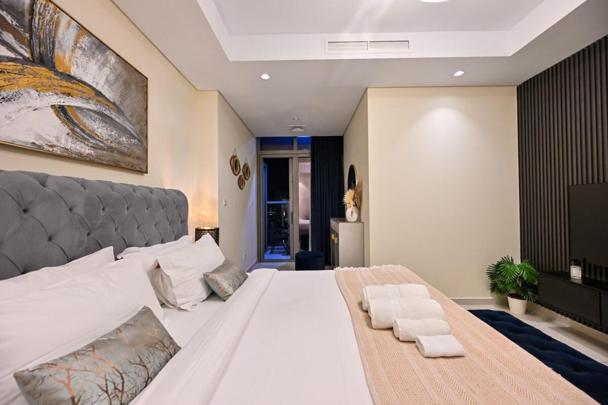 Apartment New 2 Bed Burj Khalifa View, 64th Floor Infinity Pool Dubai