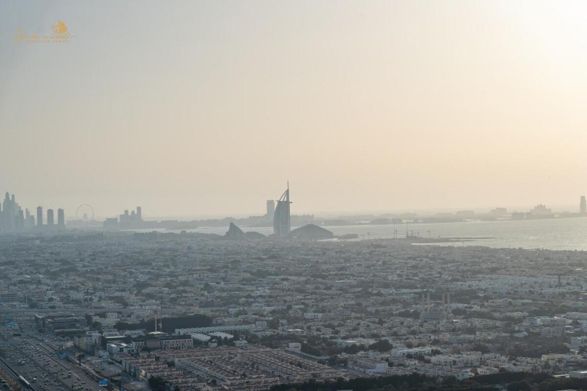 Elegant Sunset View 3bhk 7pax Holiday home Dubai