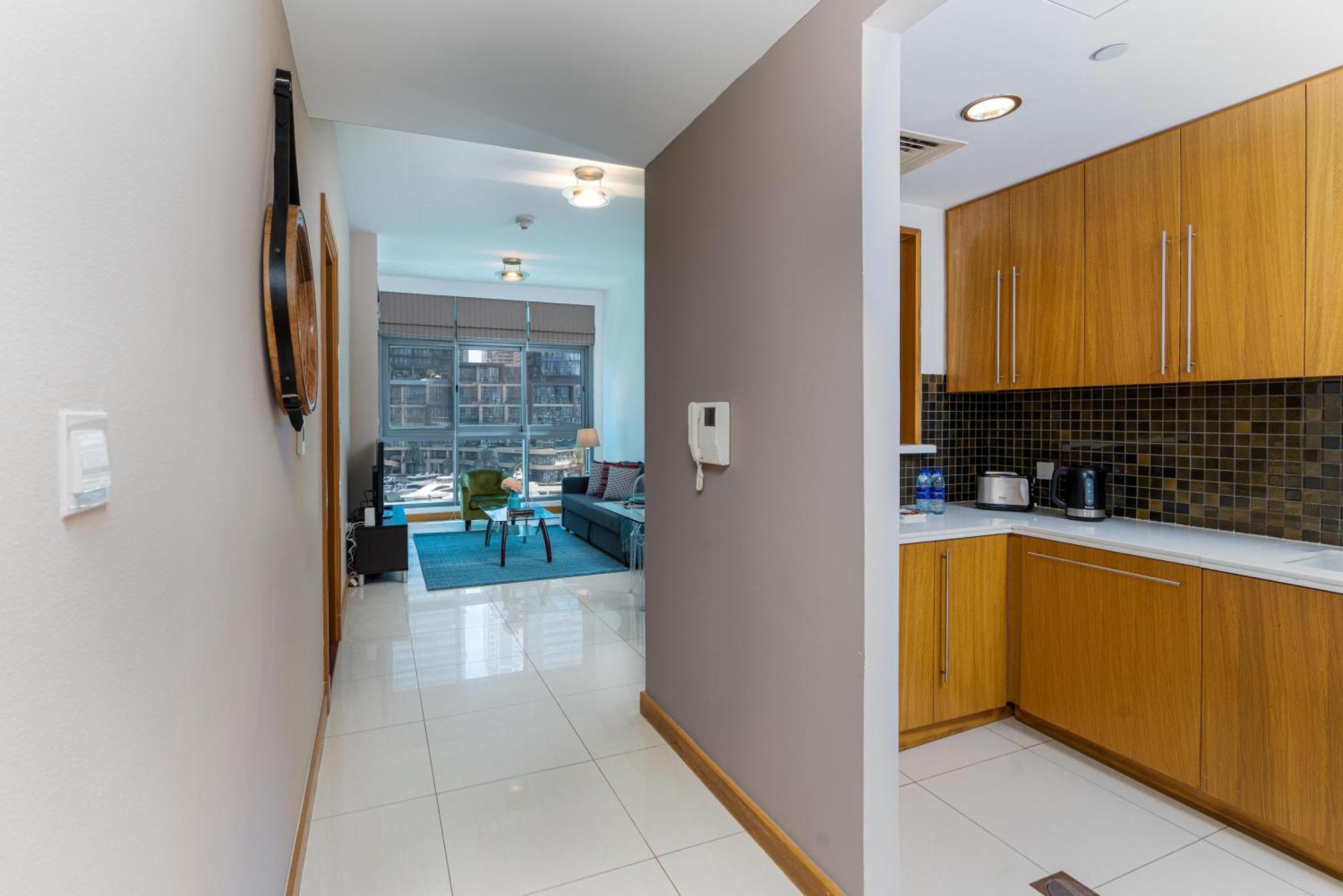 Vacay Lettings 1 Bedroom - Iris Blue Tower Marina View * Dubai