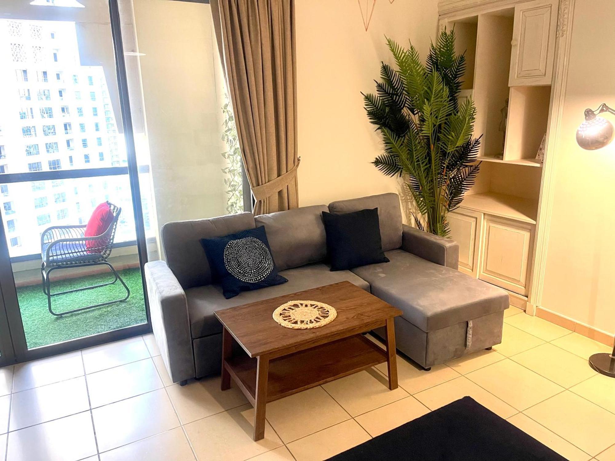 Charming Spacious In The Heart Of Jbr By Sweet Homes Casa de férias *
