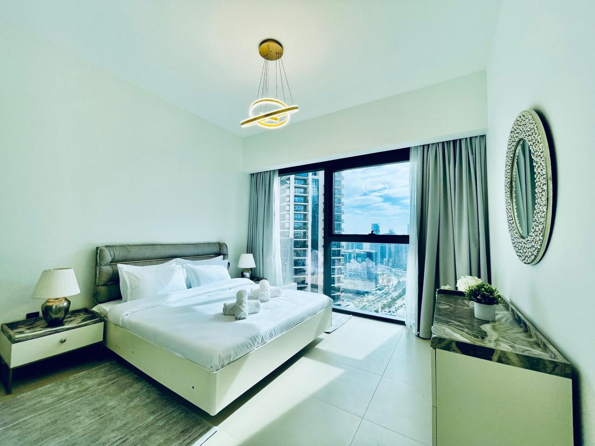 Majestic Act 2bedroom Boulevard View Dubai