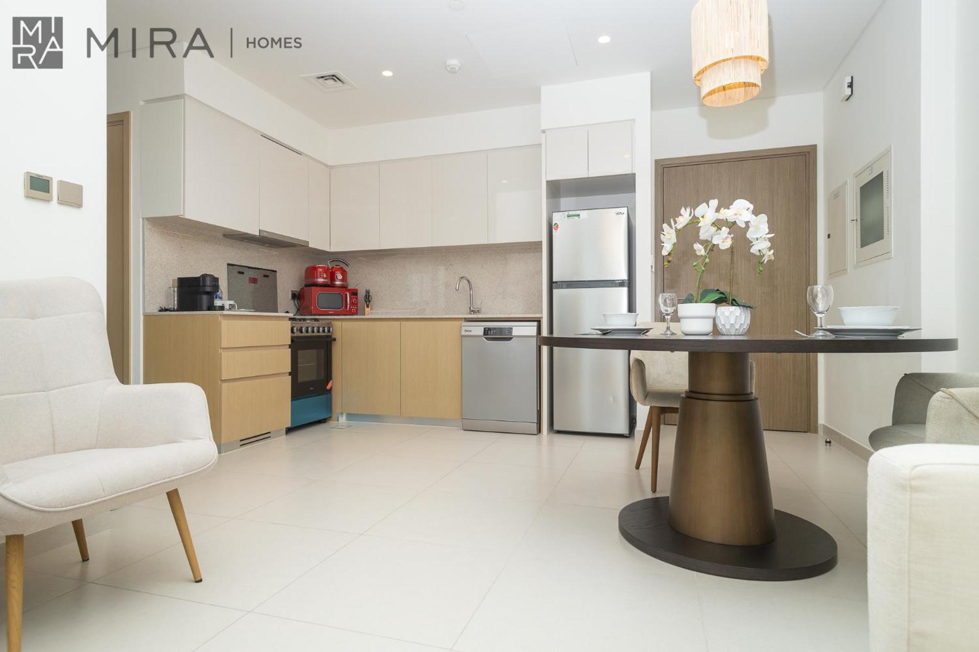 Mira Homes - Bright 1 Bedroom Close To Burj Khalifa, Mall Apartment Dubai