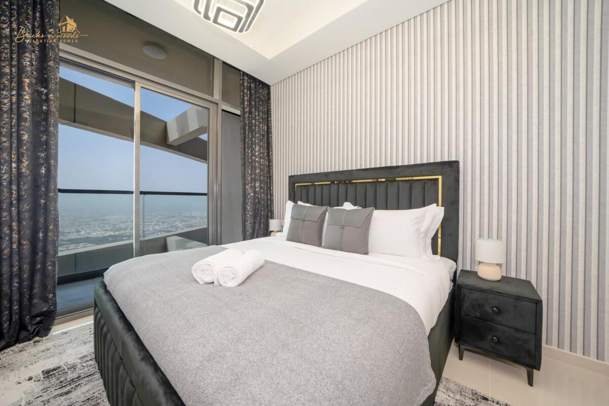 Modern Sunset View 2bhk 6pax Holiday home Dubai