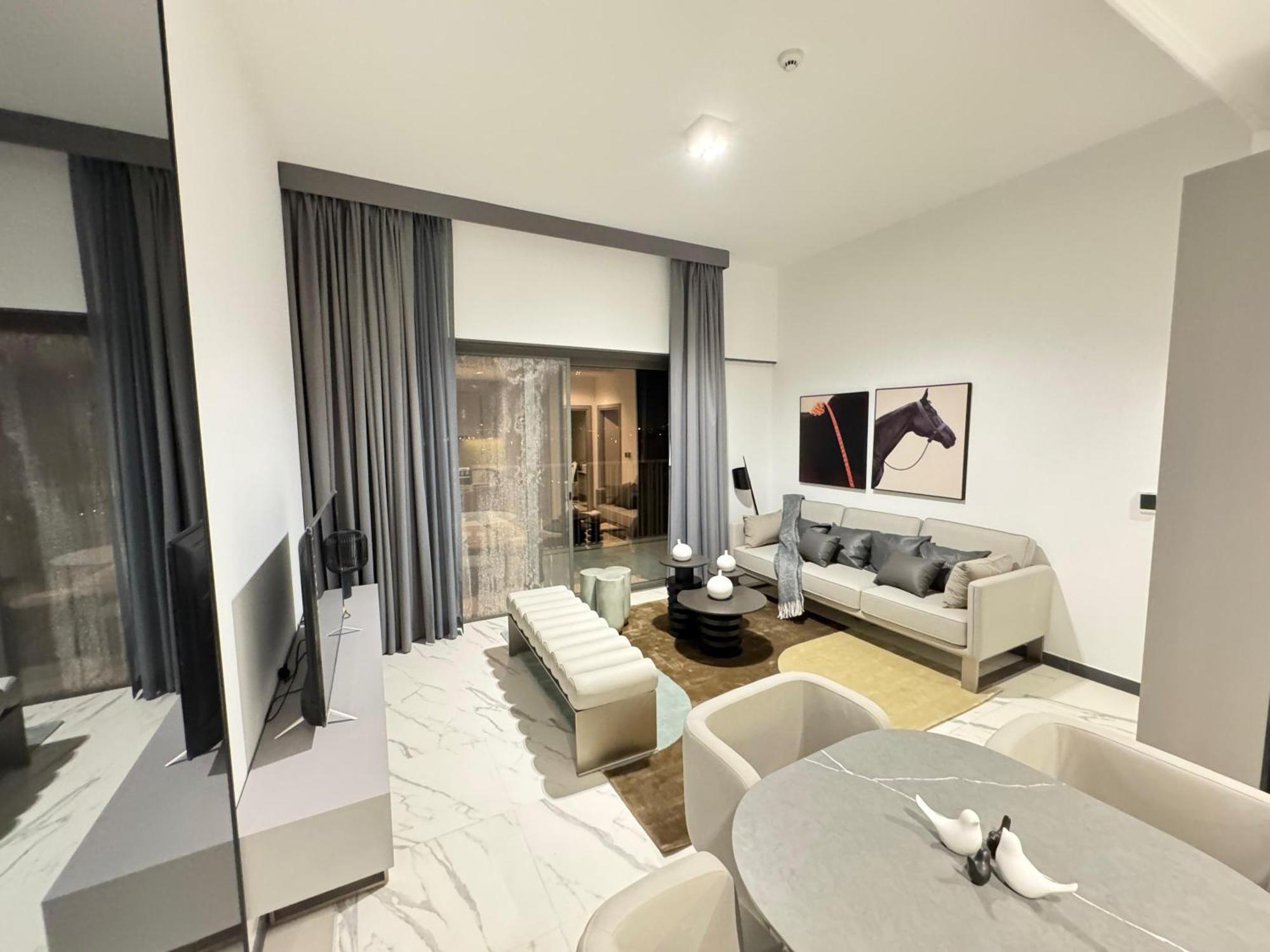 Apartment Dvr 1br In Mag 900 Mbr Dubai