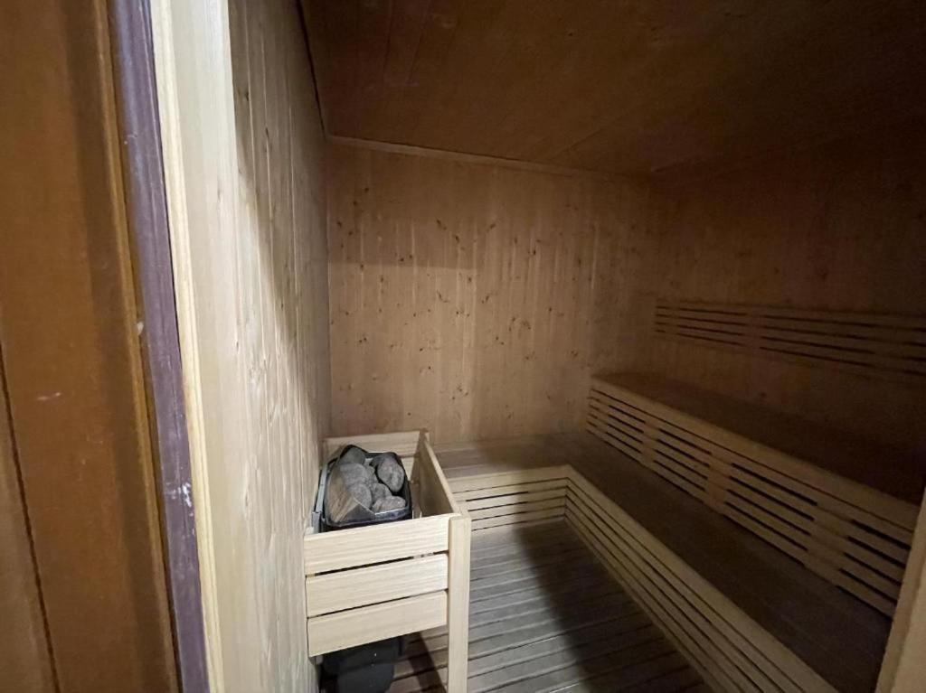 Apartment 1bed -walkable To Mall *