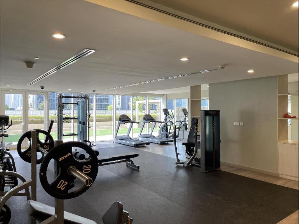 1bed -walkable To Mall Dubai