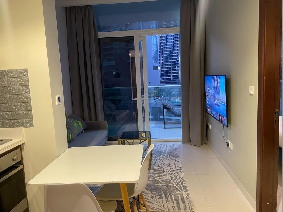 1bed -walkable To Mall Dubai